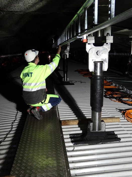 Sandvik hollow bar brings ‘100 years of maintenancefree service’ to